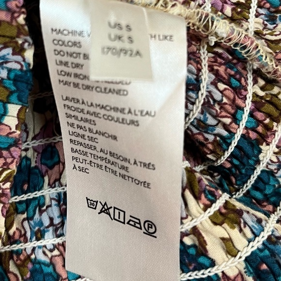 Anthropologie Maeve Odette Smocked
Floral Blouse S - Picture 9 of 11